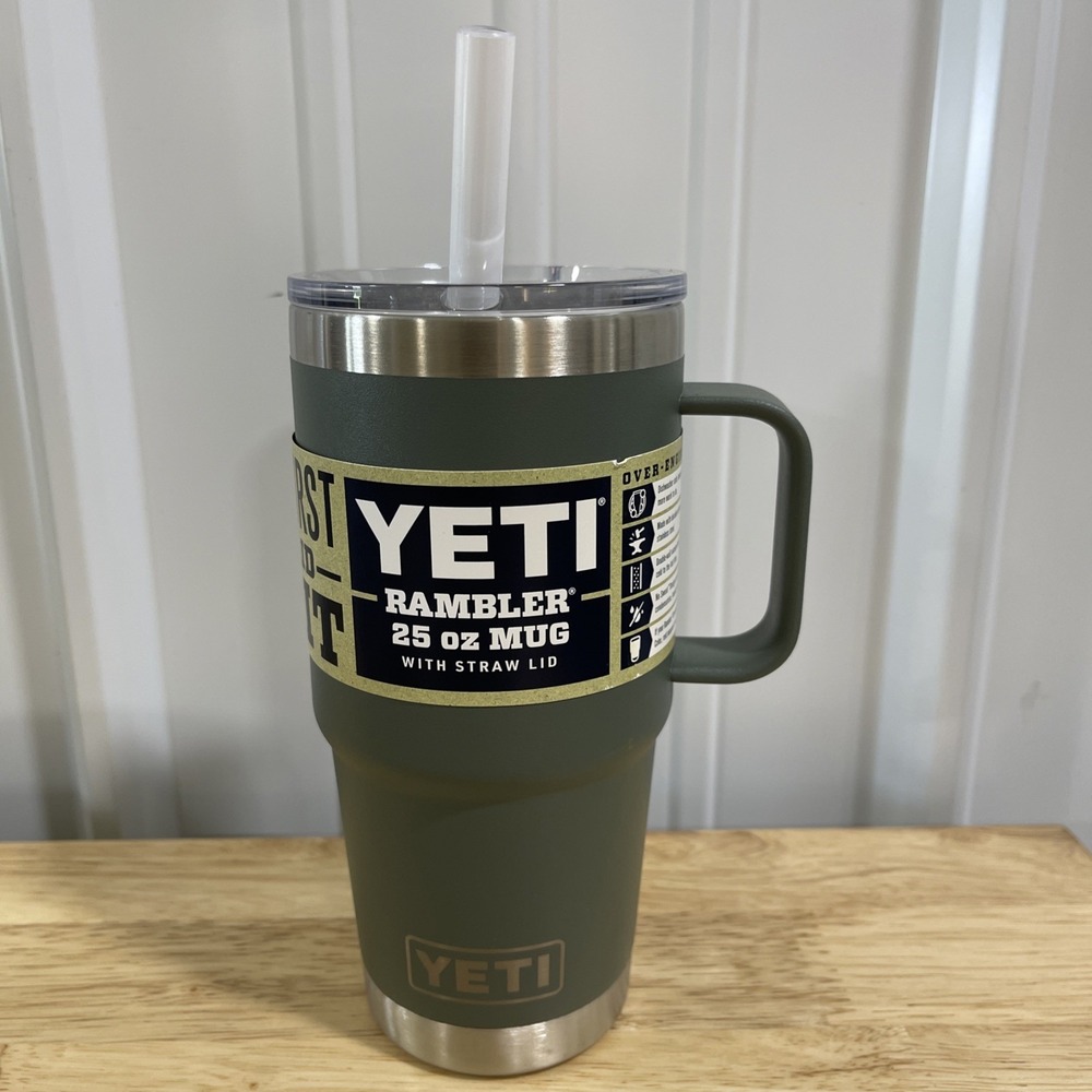New YETI 25 oz Straw Lid Rambler Mug Camp Green  LIMITED EDITION color RARE